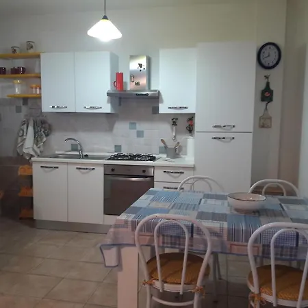 Gemuetliche Fuer 4 Personen By Interhome *