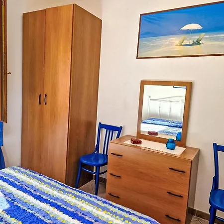 Gemuetliche Fuer 4 Personen By Interhome Apartmán *